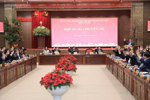 Thành ủy Hà Nội thống nhất nhiều chủ trương quan trọng về đầu tư, phát triển đô thị, nhà ở