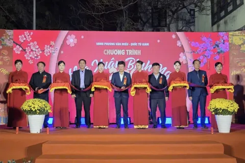 Phường Văn Miếu – Quốc Tử Giám khai mạc Hội hoa Xuân Bính Ngọ 2026