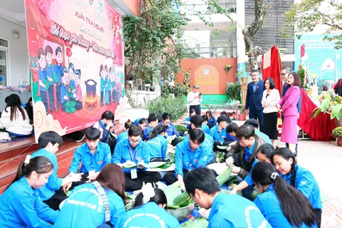 Phường Kim Liên trọn nghĩa tình những ngày Xuân