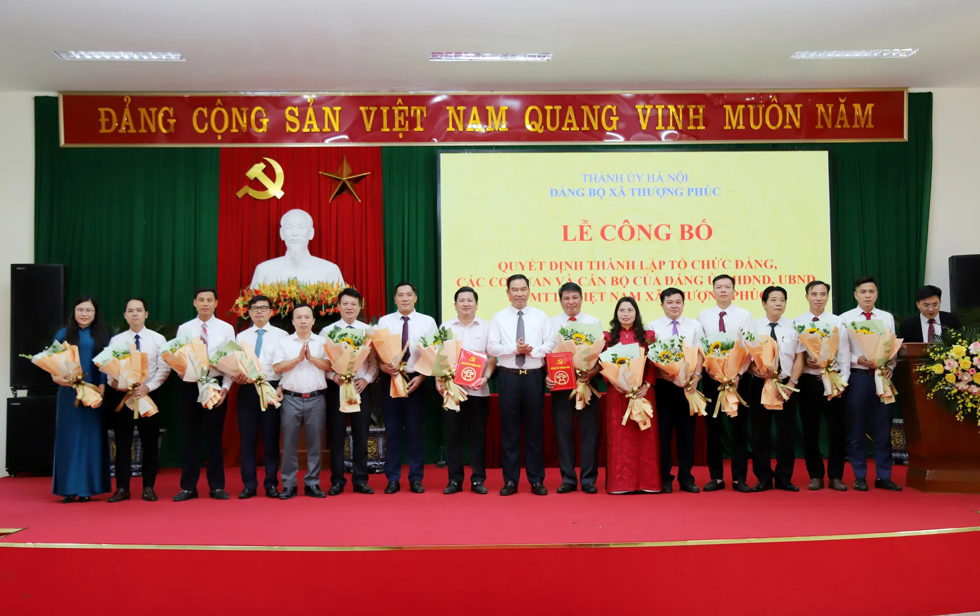 Thượng Phúc công bố Quyết định thành lập Tổ chức Đảng và các cơ quan cấp xã
