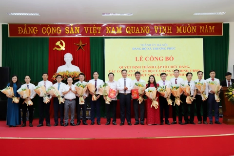 Thượng Phúc công bố Quyết định thành lập Tổ chức Đảng và các cơ quan cấp xã
