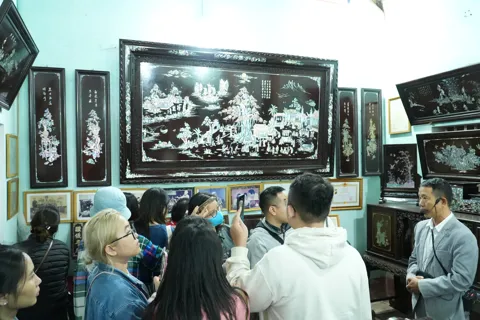 Xã Chuyên Mỹ đồng hành cùng nông dân làm giàu từ sản phẩm làng nghề truyền thống