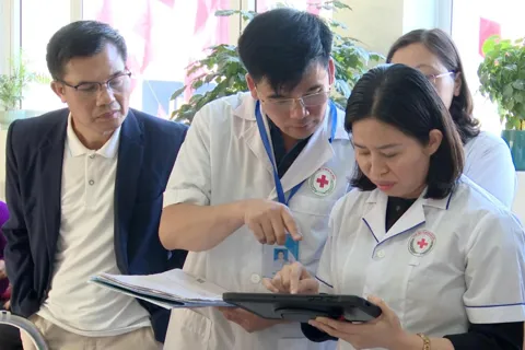 Phượng Dực đưa AI vào khám sàng lọc bệnh