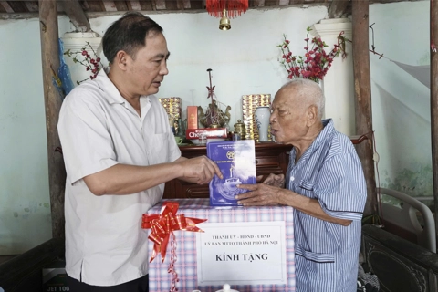 Huyện Thường Tín quan tâm, chăm lo cho người có công