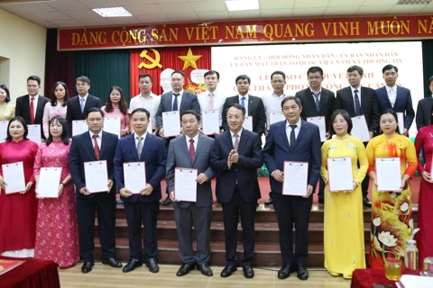 Ông Nguyễn Xuân Minh được chỉ định giữ chức Bí thư Đảng ủy, Chủ tịch HĐND xã Thường Tín