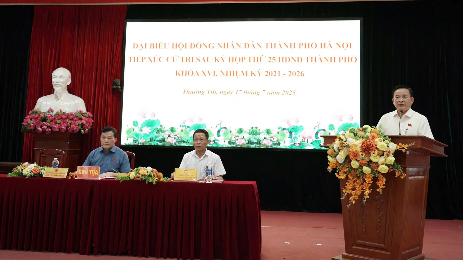 Tổ Đại biểu HĐND TP Hà Nội tiếp xúc cử tri 4 xã phía Nam