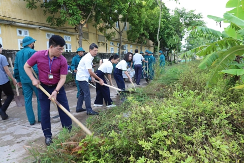 Xã Hồng Vân phát động phong trào bảo vệ môi trường “Sáng - Xanh - Sạch - Đẹp”
