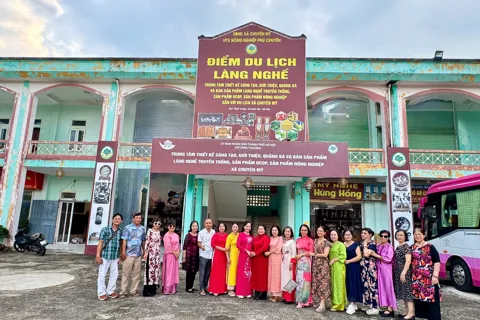 Làng nghề Chuyên Mỹ gìn giữ giá trị vươn tầm quốc tế
