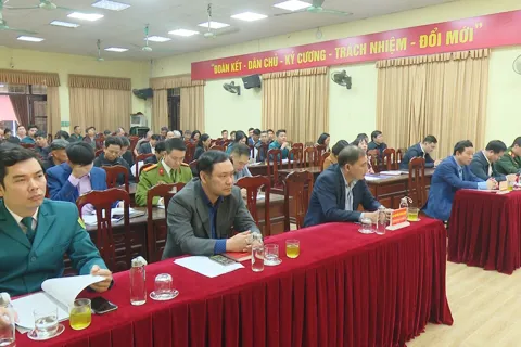 Thường Tín khen thưởng 43 tập thể, cá nhân liên quan công tác quân sự, quốc phòng địa phương năm 2025.
