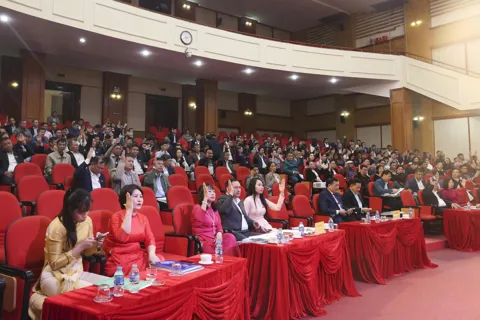 HĐND xã Thường Tín thông qua 4 nghị quyết tại kỳ họp cuối năm 2025.