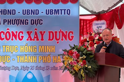 Phượng Dực khởi công xây dựng đường trục Hồng Minh giai đoạn 2
