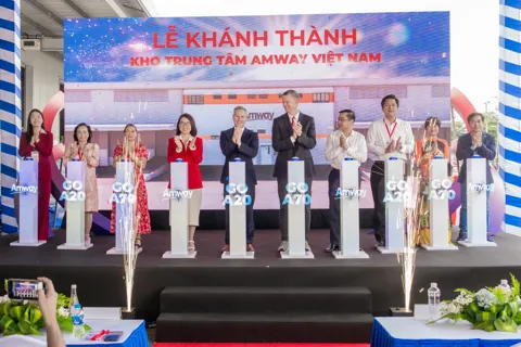 Amway Việt Nam khánh thành Kho trung tâm triệu đô