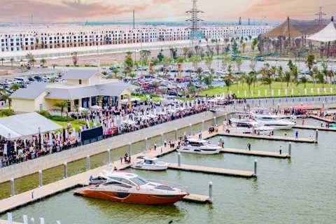 Vinhomes Royal Island – Nơi 15 phút đủ để sống một cuộc đời thượng lưu