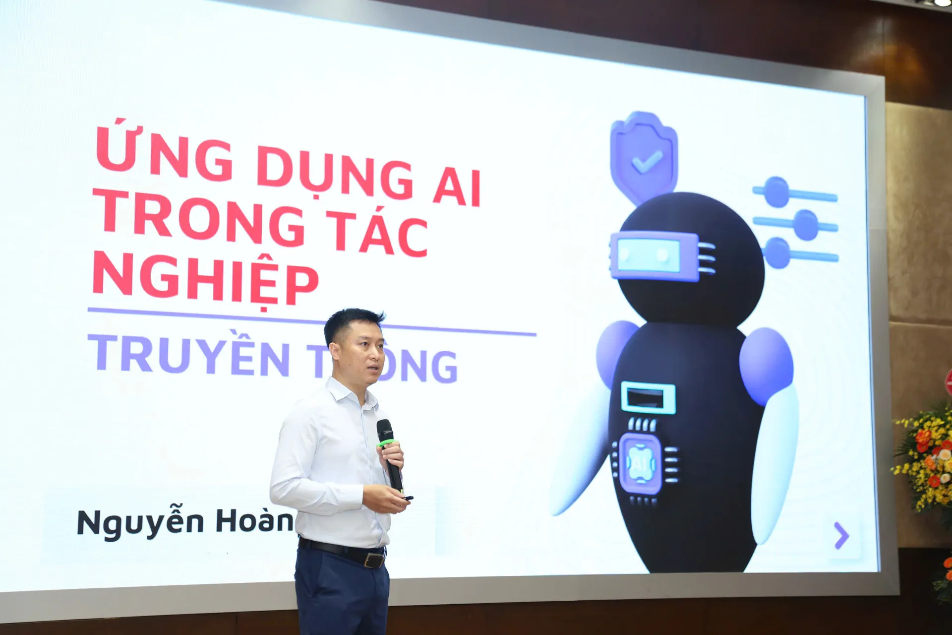 Không để báo chí lỡ "chuyến tàu" AI
