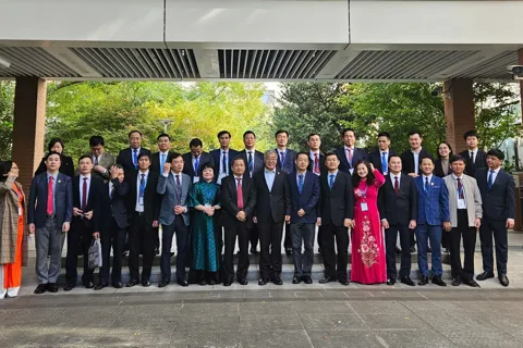 Khai giảng lớp bồi dưỡng cán bộ của thành phố Hà Nội về quản lý đô thị tại Thượng Hải (Trung Quốc)