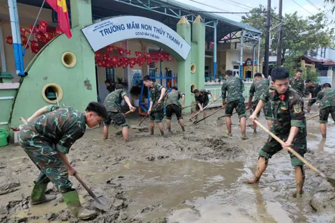 Xây dựng Đề án tổng thể khắc phục hậu quả bão lũ tại các địa phương khu vực Trung Bộ