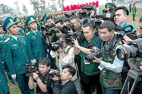 Sửa đổi Luật Báo chí: Cần chính sách đặc thù cho báo chí Hà Nội, TP Hồ Chí Minh