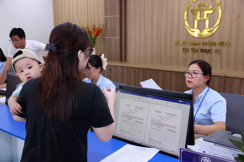 Tiếp tục hoàn thiện tổ chức bộ máy và chuẩn bị Đại hội đảng bộ các cấp