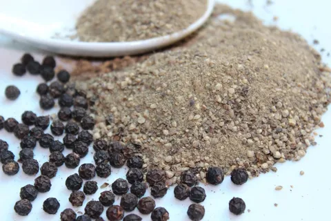 Giá tiêu hôm nay 15/11/2025: tăng trở lại sau 3 ngày giảm liên tiếp