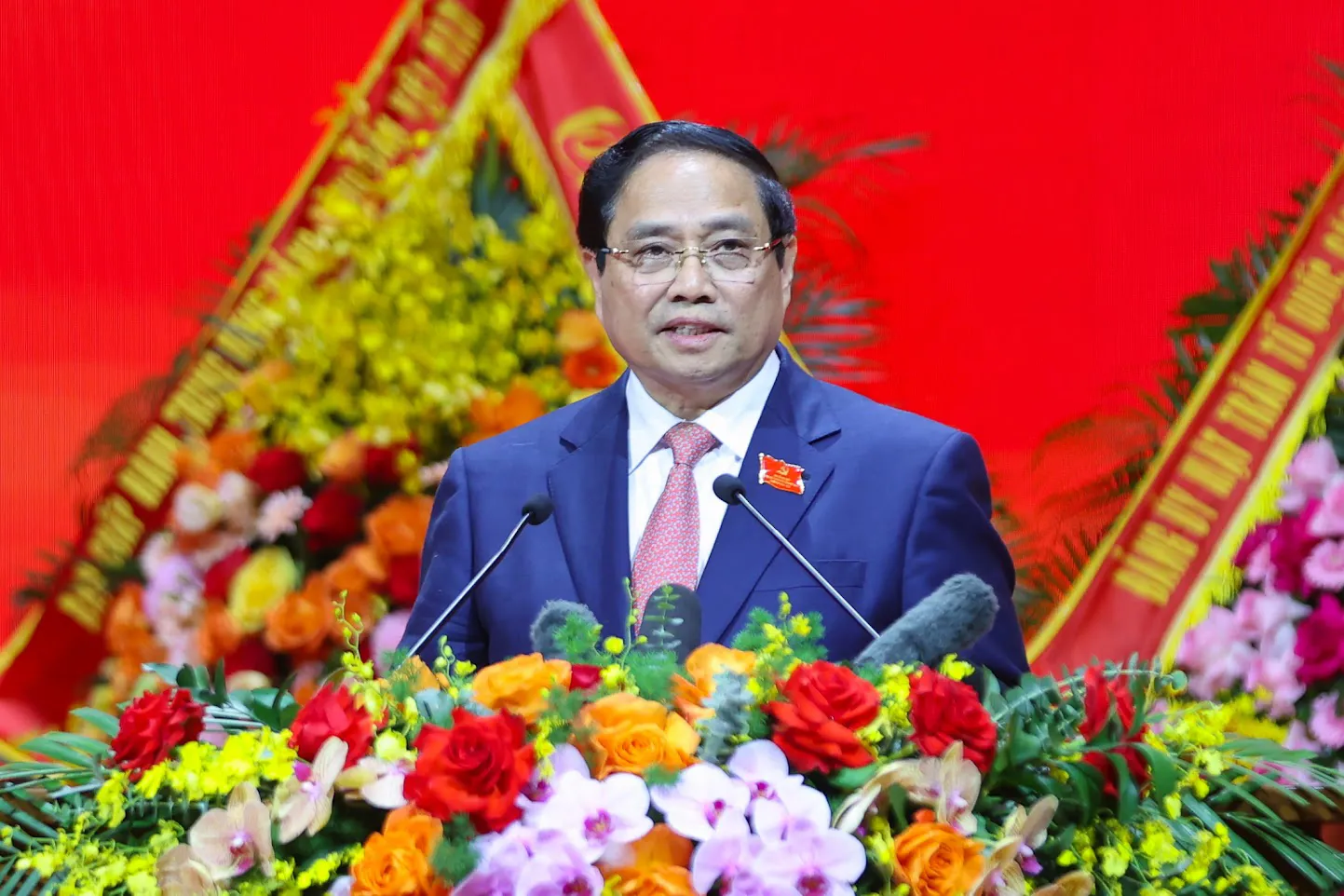 Thủ tướng Phạm Minh Chính: Đảng bộ Chính phủ quyết tâm phấn đấu là một trong những Đảng bộ tiên phong, gương mẫu đi đầu trong triển khai Nghị quyết Đại hội XIV của Đảng