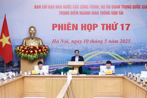 Thủ tướng Chính phủ: Quyết tâm không đổi mục tiêu với các dự án trọng điểm giao thông vận tải
