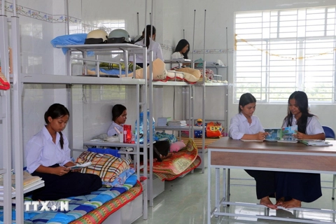 Kết luận của Bộ Chính trị về chủ trương đầu tư xây dựng trường học cho các xã biên giới
