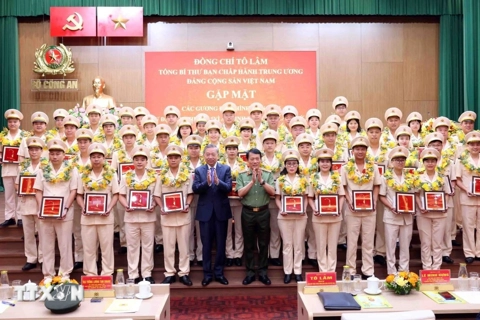 "Thi đua vì an ninh Tổ quốc có ở từng người, từ trong suy nghĩ, hành động"