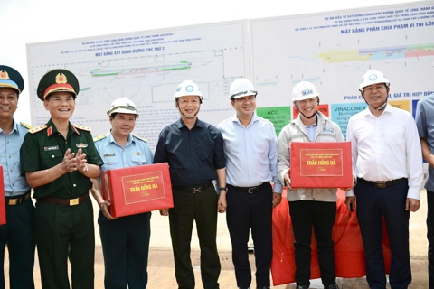 Sân bay Long Thành phải hoàn thành đúng tiến độ an toàn, hiệu quả và để lại dấu ấn lâu dài
