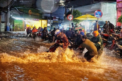 TP Hồ Chí Minh mưa lớn kỷ lục chiều 11/9
