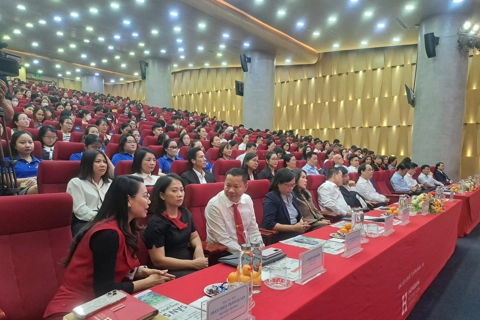 Thiệt hại đủ đường từ mỹ phẩm giả và nhái