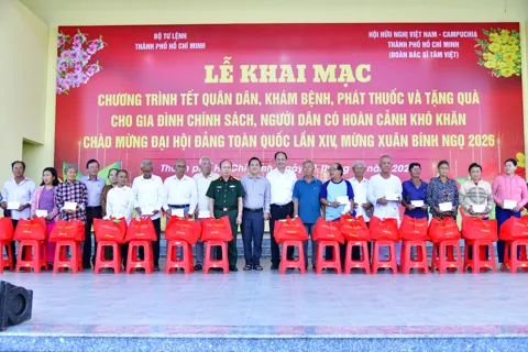TP Hồ Chí Minh: ấm áp nghĩa tình "Tết quân – dân" tại Cần Giờ