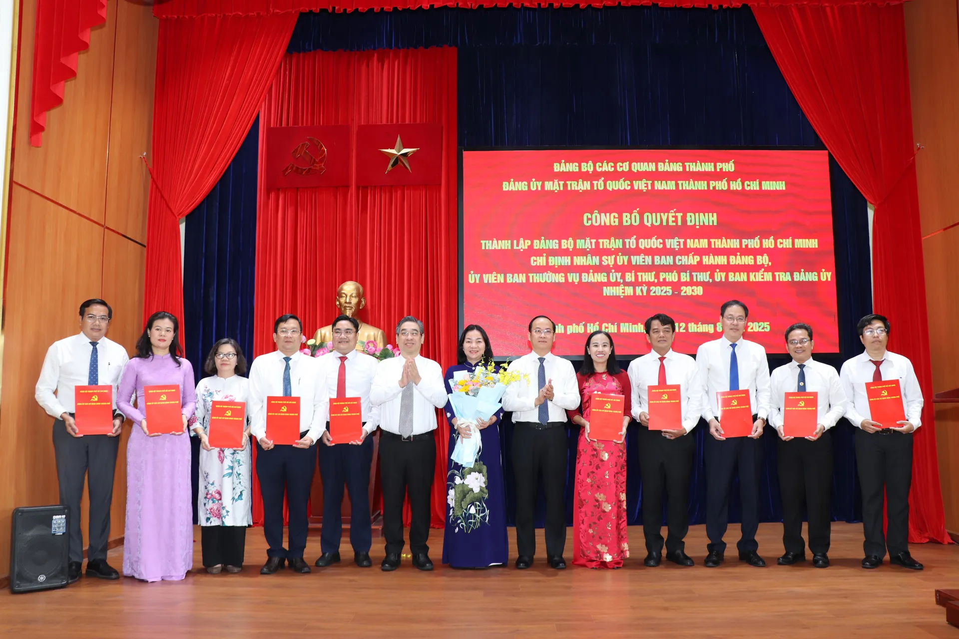 Công bố quyết định thành lập Đảng bộ Mặt trận Tổ quốc Việt Nam TP Hồ Chí Minh