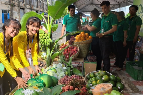 TP Hồ Chí Minh quyết liệt chống hàng lậu, hàng giả trên chợ "ảo"