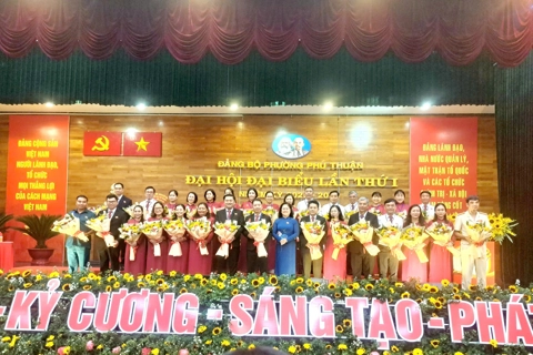 Xây dựng phường Phú Thuận thành trung tâm dịch vụ, thương mại của thành phố
