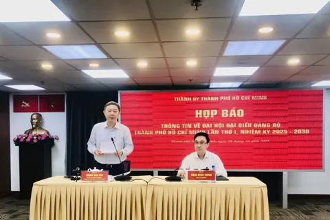 Đại hội không dùng tài liệu giấy, điểm danh đại biểu thông qua phần mềm