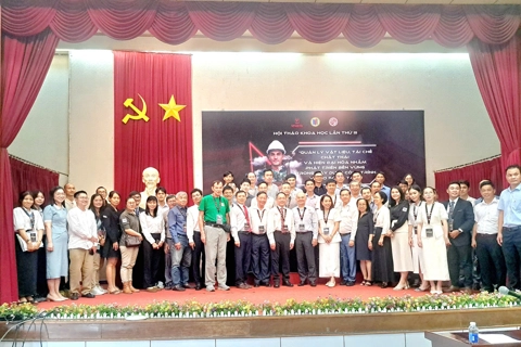 Biến vỏ trấu thành vật liệu xây nhà giá rẻ tại Việt Nam?