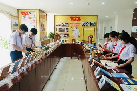 TP Hồ Chí Minh: Sở Văn hóa và Thể thao bàn giao 10.602 bản sách đến các phường, xã