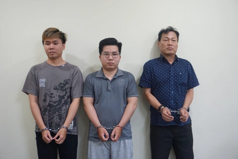 Công an khởi tố, bắt tạm giam 3 đối tượng quản trị kênh youtube “Người đưa tin”