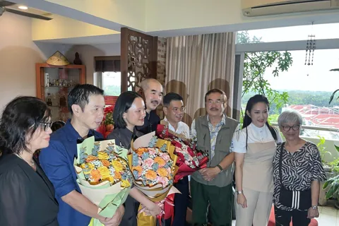 TP Hồ Chí Minh: tặng Bằng khen cho đạo diễn phim “Địa đạo - Mặt trời trong bóng tối”
