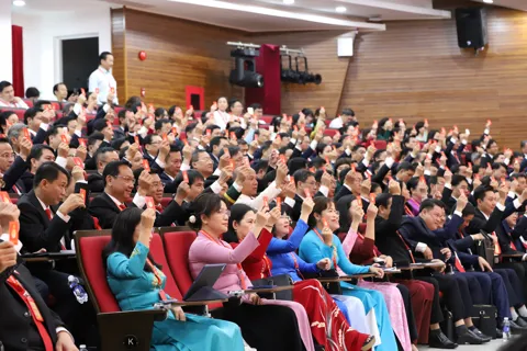 Hướng tới mục tiêu vì hạnh phúc của Nhân dân, phát triển nhanh, bền vững
