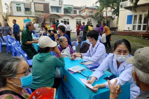 Phường Bình Thạnh lập mô hình “Bình Thạnh e-Lắng nghe” xây dựng chính quyền vững mạnh