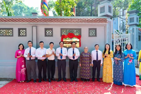 Lễ gắn biển công trình di tích Đình Đại Yên: Gìn giữ giá trị di sản, phát huy sức mạnh Nhân dân