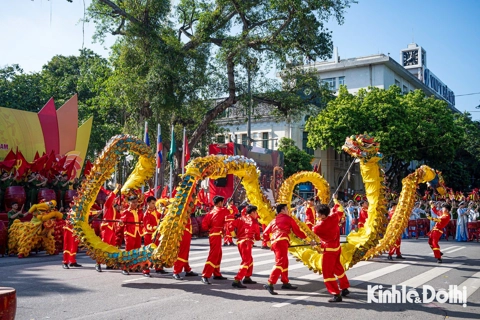 Mãn nhãn với màn biểu diễn Nhạc hội Cảnh sát thế giới 2025