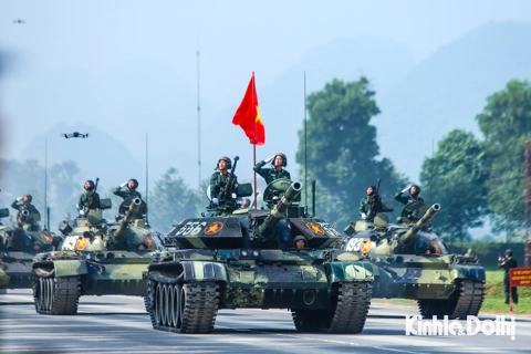 Chiêm ngưỡng dàn khí tài hiện đại tại buổi tổng hợp luyện cho Lễ kỷ niệm 80 năm Quốc khánh
