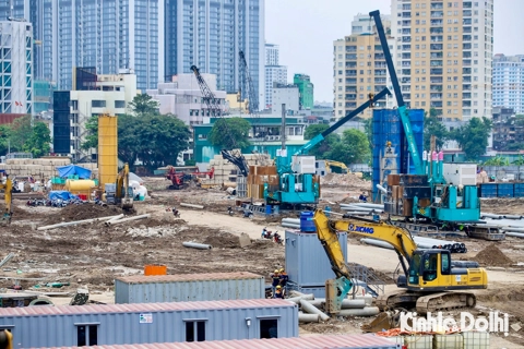 Tấp nập thi công tại dự án tổ hợp số 148 Giảng Võ