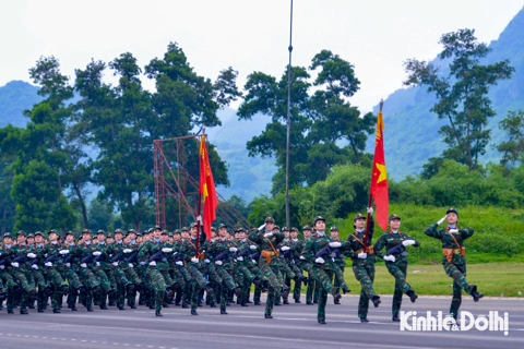 Cận cảnh khối nữ quân nhân hợp luyện cho Lễ Kỷ niệm 80 năm Quốc khánh