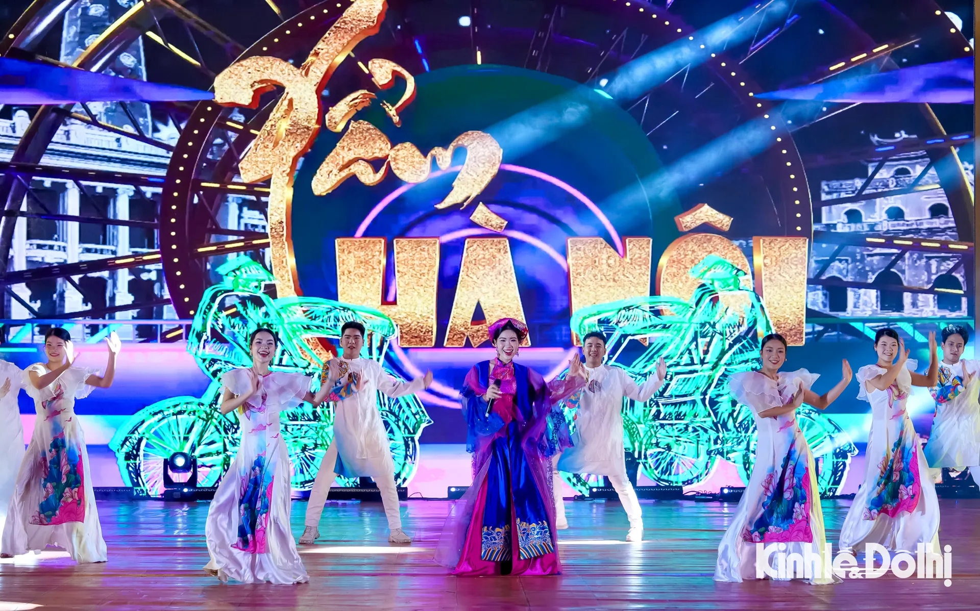 Ấn tượng chương trình nghệ thuật khai mạc Lễ hội Văn hóa Ẩm thực Hà Nội 2025