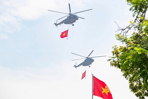 Chiêm ngưỡng dàn máy bay tổng hợp luyện lần 2 trên bầu trời Thủ đô Hà Nội