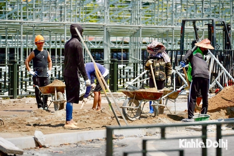 Các biện pháp đảm bảo sức khỏe khi lao động dưới nắng nóng gay gắt