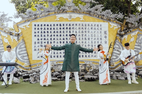 “Truyền thống Việt Nam” – MV đầu tay đầy tự hào dân tộc của ca sĩ 10X Dương Minh Quý